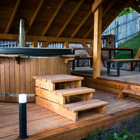 Nad Jeziorem Z Jacuzzi Romantica Villa